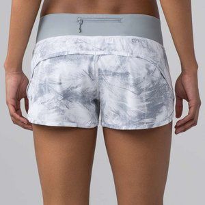 Lululemon Speed Up Low-Rise Lined Shorts in Grey Pattern
